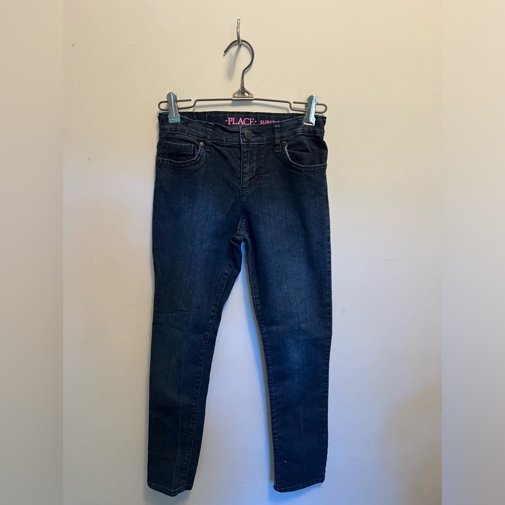 Place, girls youth dark blue skinny jeans with details buttons.
